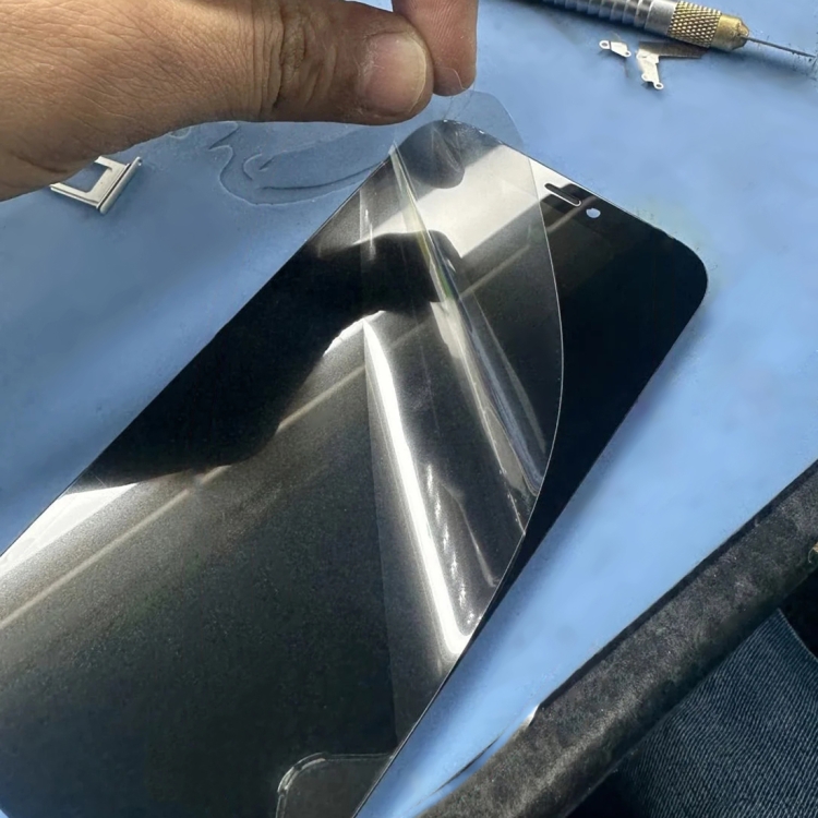 LCD Transparent Plastic Protection Stickers for iPhone 15 / 15 Pro / 13 Pro - 图片 2